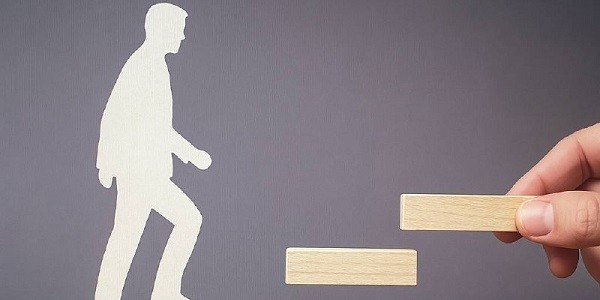 How to Build a Successful Career in 2025?